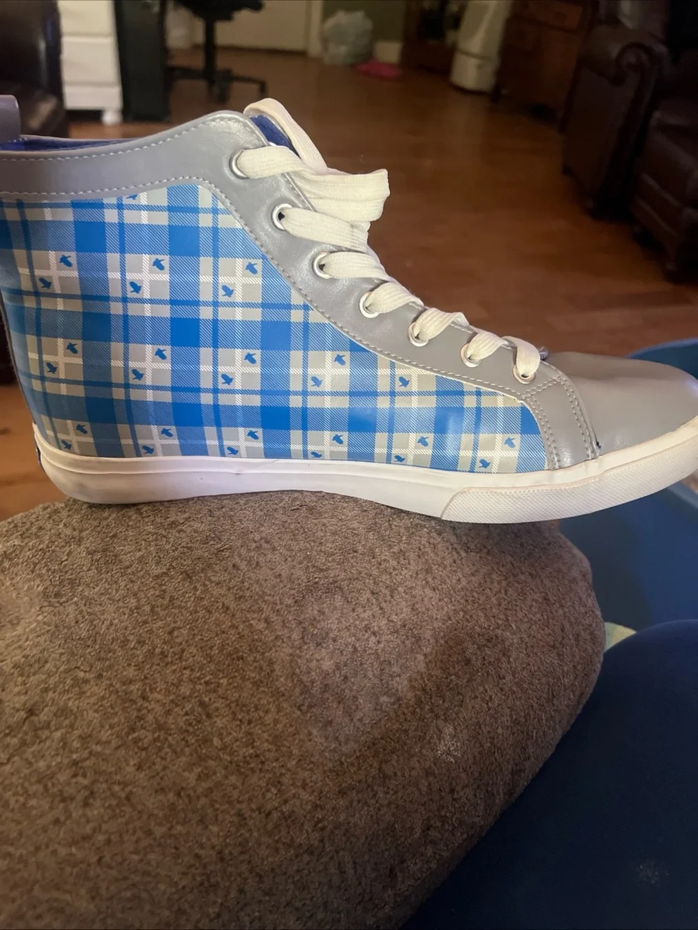 Hot Topic Harry Potter  Ravenclaw Blue Plaid High-Top Sneakers